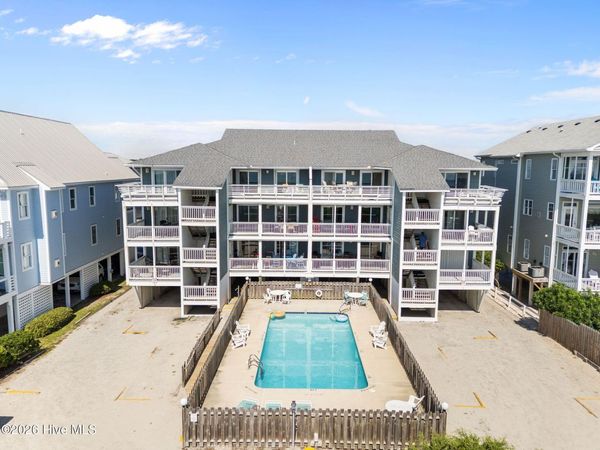 1308 Carolina Beach Avenue N, Unit Apt 3c, Carolina Beach, NC 28428