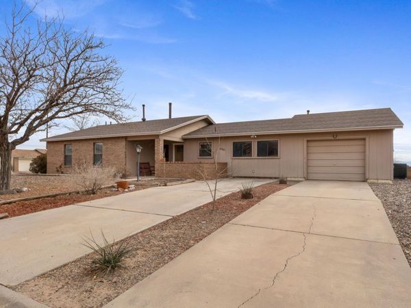 4980 Zirconia Drive NE, Rio Rancho, NM 87124