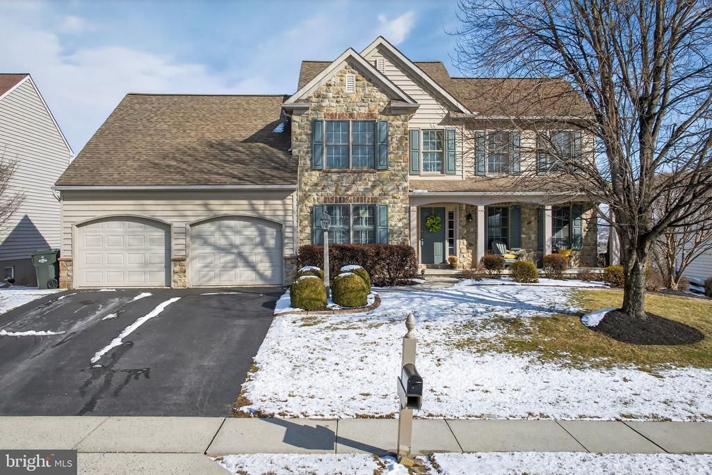 520 Nursery Dr. N, Mechanicsburg, PA 17055 Main Photo