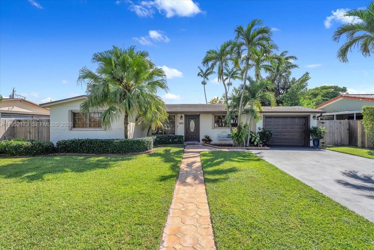 1300 W 77th St, Hialeah, FL 33014 Photo
