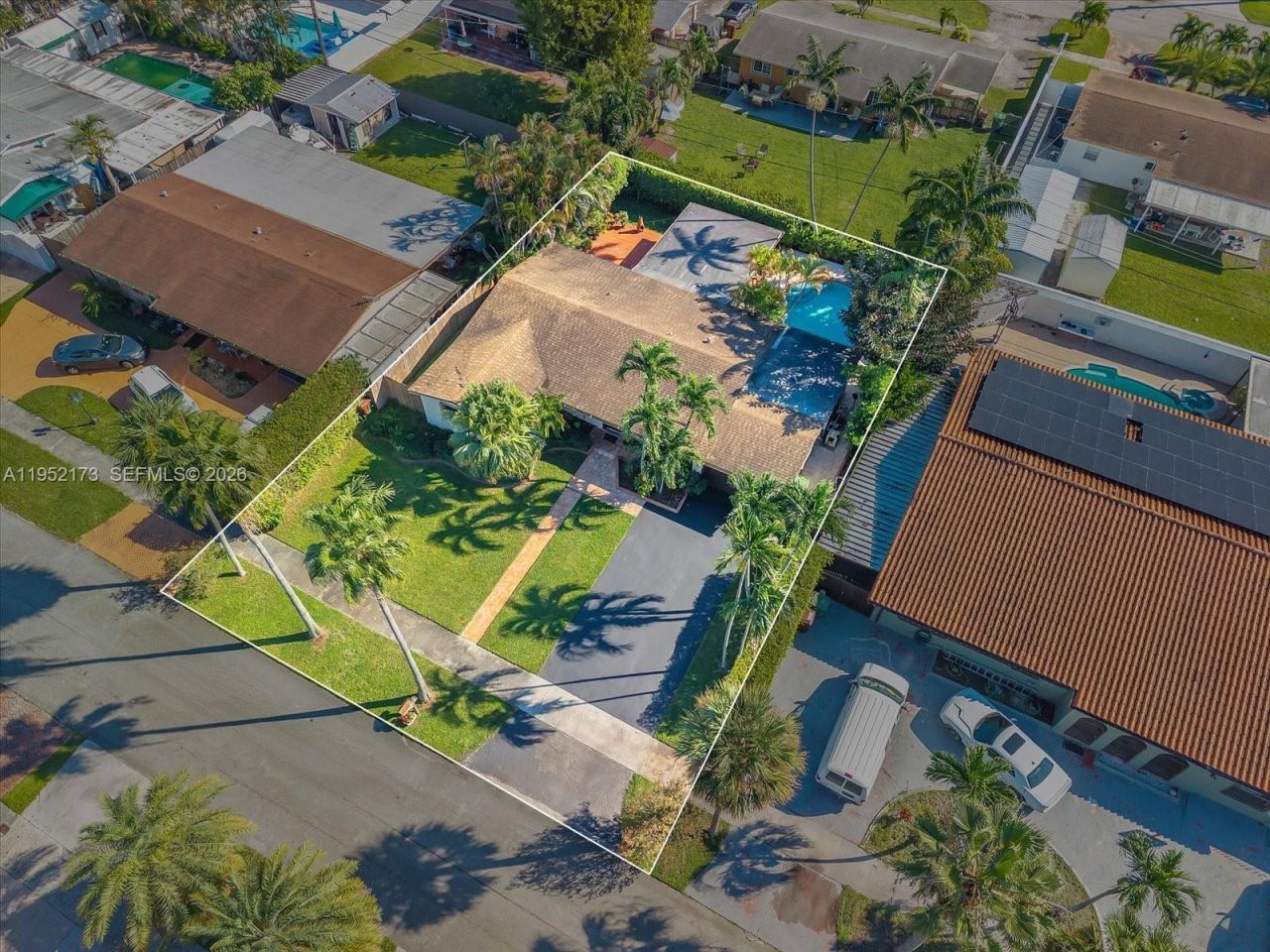 1300 W 77th St, Hialeah, FL 33014 Photo