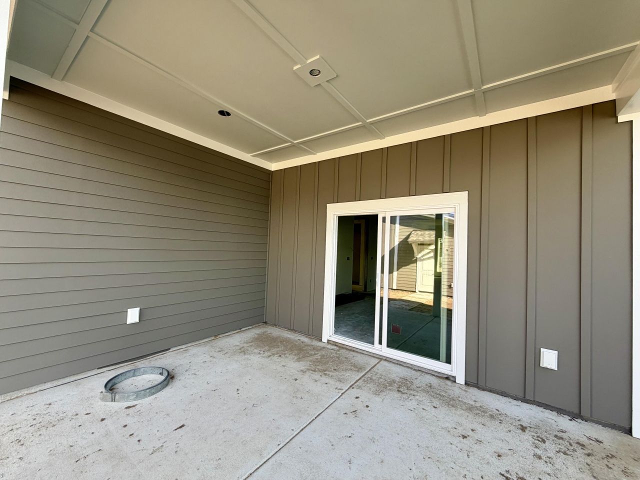 716 Rumbling Leaf Lane Photo 5