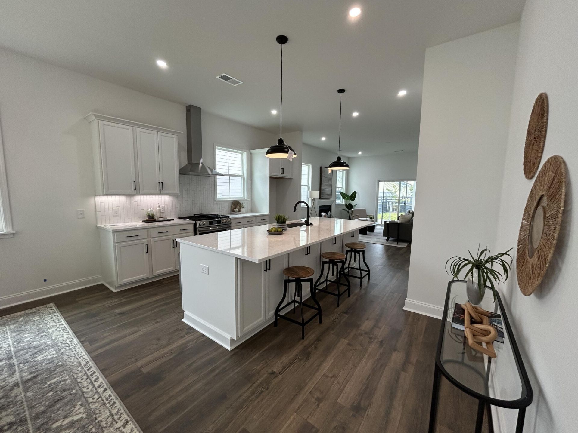 716 Rumbling Leaf Lane Photo 7