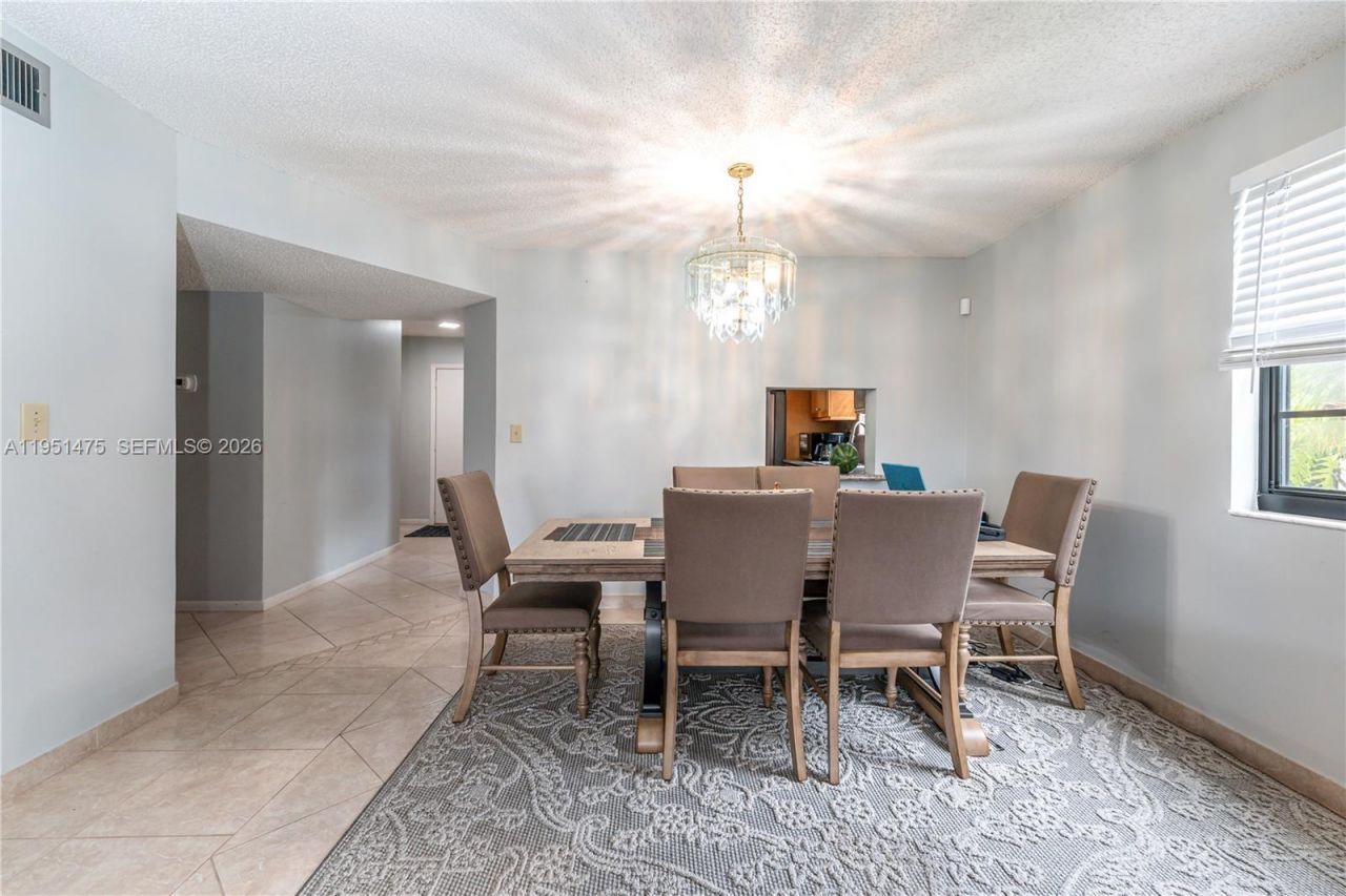 4960 E Sabal Palm Blvd , Unit 301, Tamarac, FL 33319 Photo