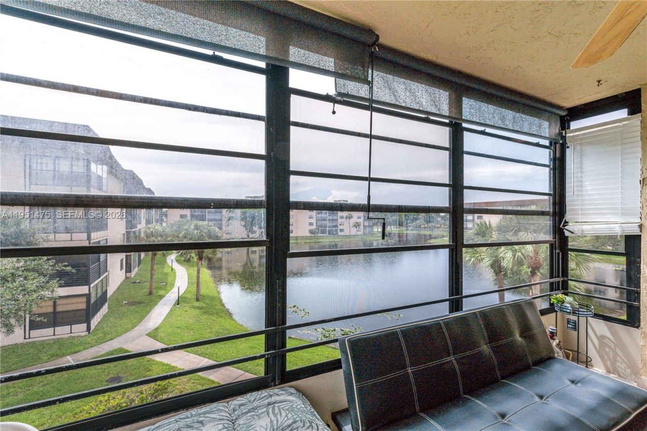 4960 E Sabal Palm Blvd , Unit 301, Tamarac, FL 33319 Photo