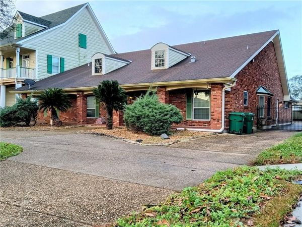 4504 LAKE VISTA Drive, Metairie, LA 70006