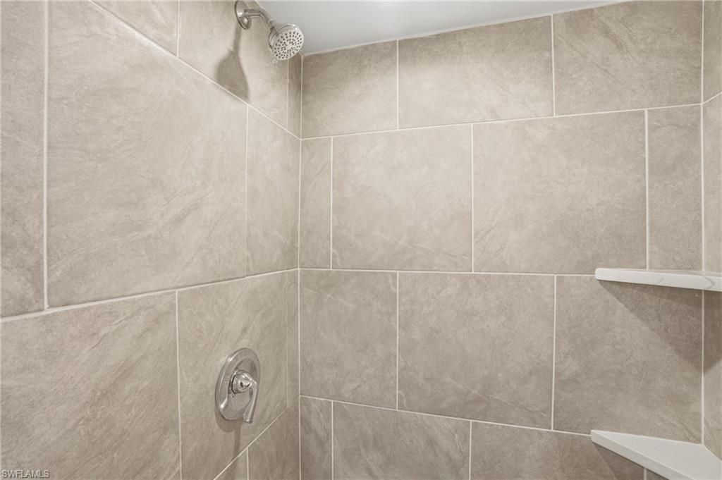 7797 Esmeralda Way, Unit K102, Naples, FL 34109 Photo