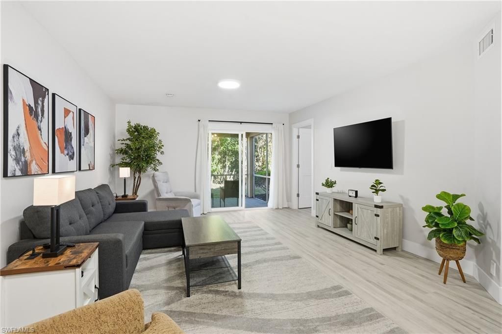 7797 Esmeralda Way, Unit K102, Naples, FL 34109 Photo