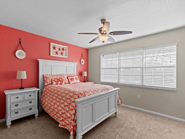 1901 Indian River Boulevard, Unit 201, Vero Beach, FL 32960