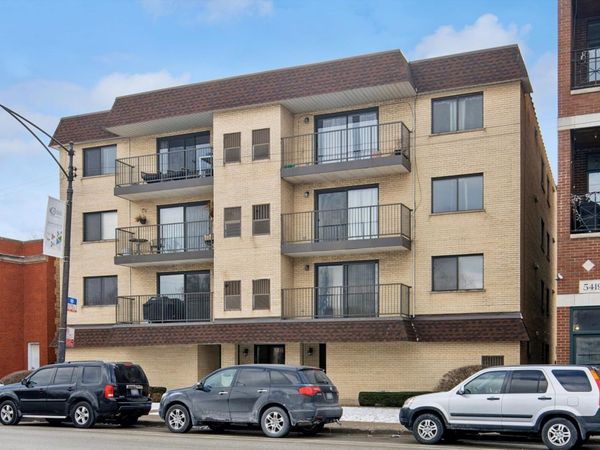 5411 W Lawrence Avenue, Unit 3C, Chicago, IL 60630