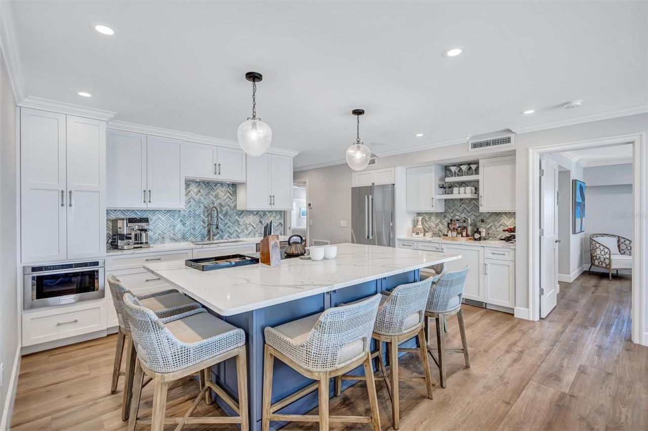 6140 Midnight Pass Road, Unit 401, Sarasota, FL 34242 Photo