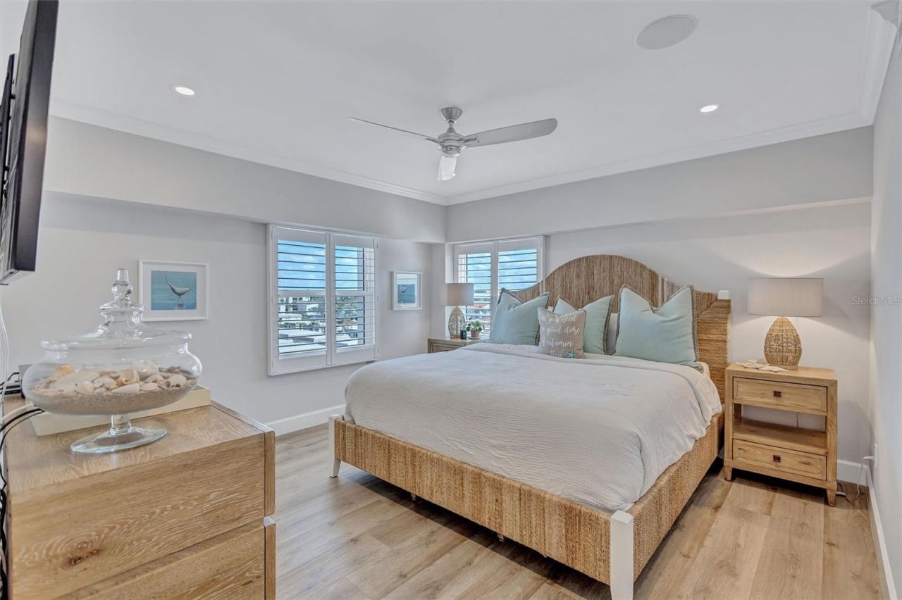 6140 Midnight Pass Road, Unit 401, Sarasota, FL 34242 Photo