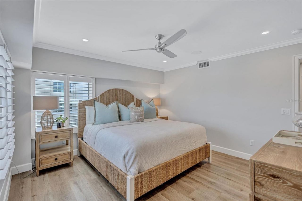 6140 Midnight Pass Road, Unit 401, Sarasota, FL 34242 Photo