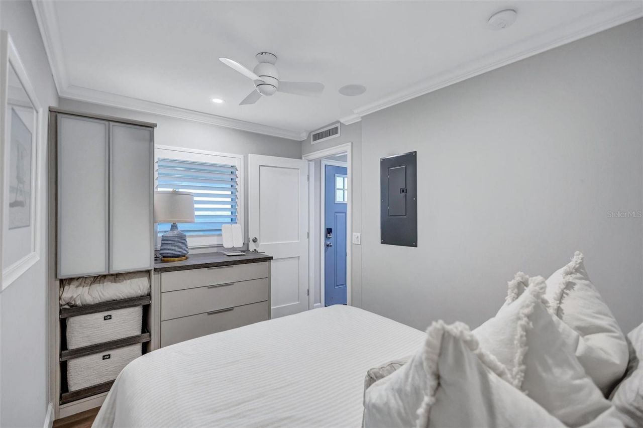 6140 Midnight Pass Road, Unit 401, Sarasota, FL 34242 Photo