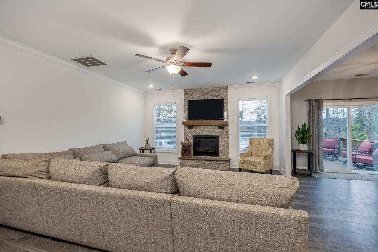 216 White Torpedo Way Photo 12