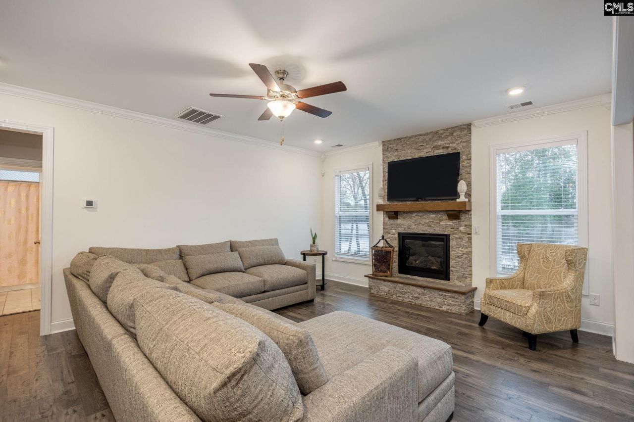 216 White Torpedo Way Photo 13