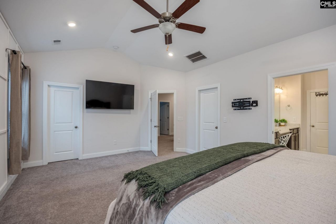 216 White Torpedo Way Photo 31