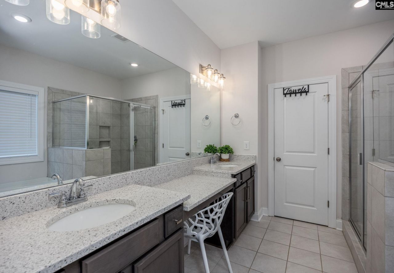 216 White Torpedo Way Photo 32