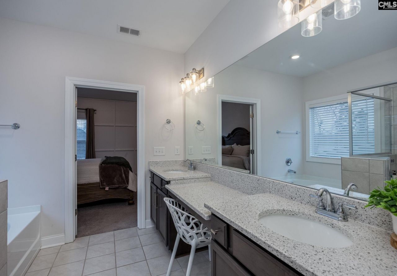 216 White Torpedo Way Photo 33