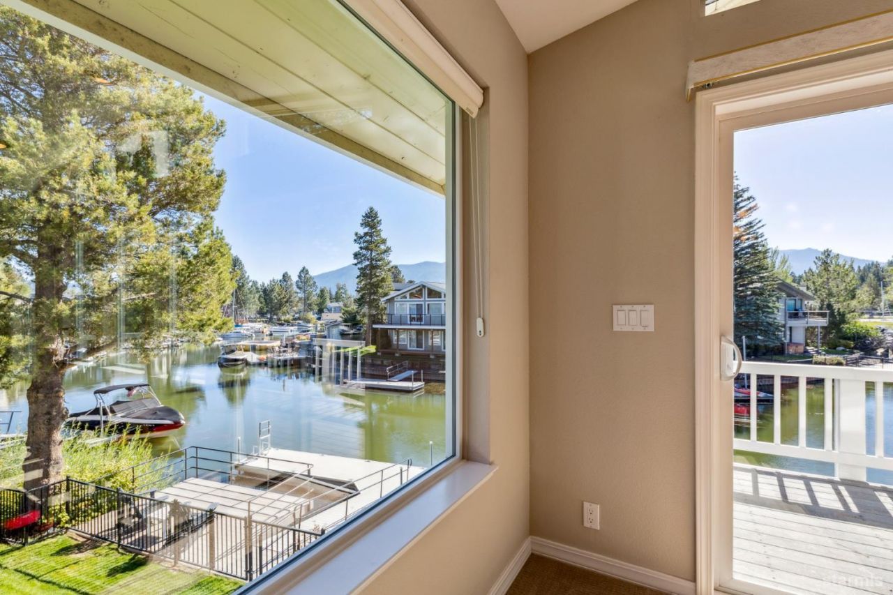 1938 Marconi Way, South Lake Tahoe, CA 96150 Photo