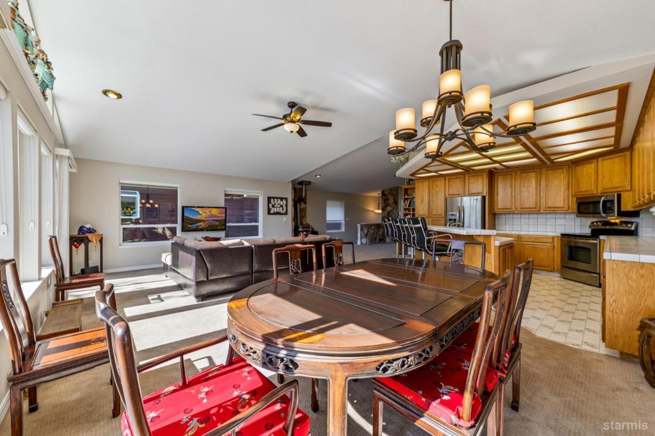 1938 Marconi Way, South Lake Tahoe, CA 96150 Photo