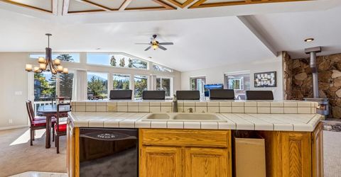 1938 Marconi Way, South Lake Tahoe, CA 96150 Photo