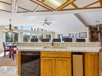 1938 Marconi Way, South Lake Tahoe, CA 96150 Photo