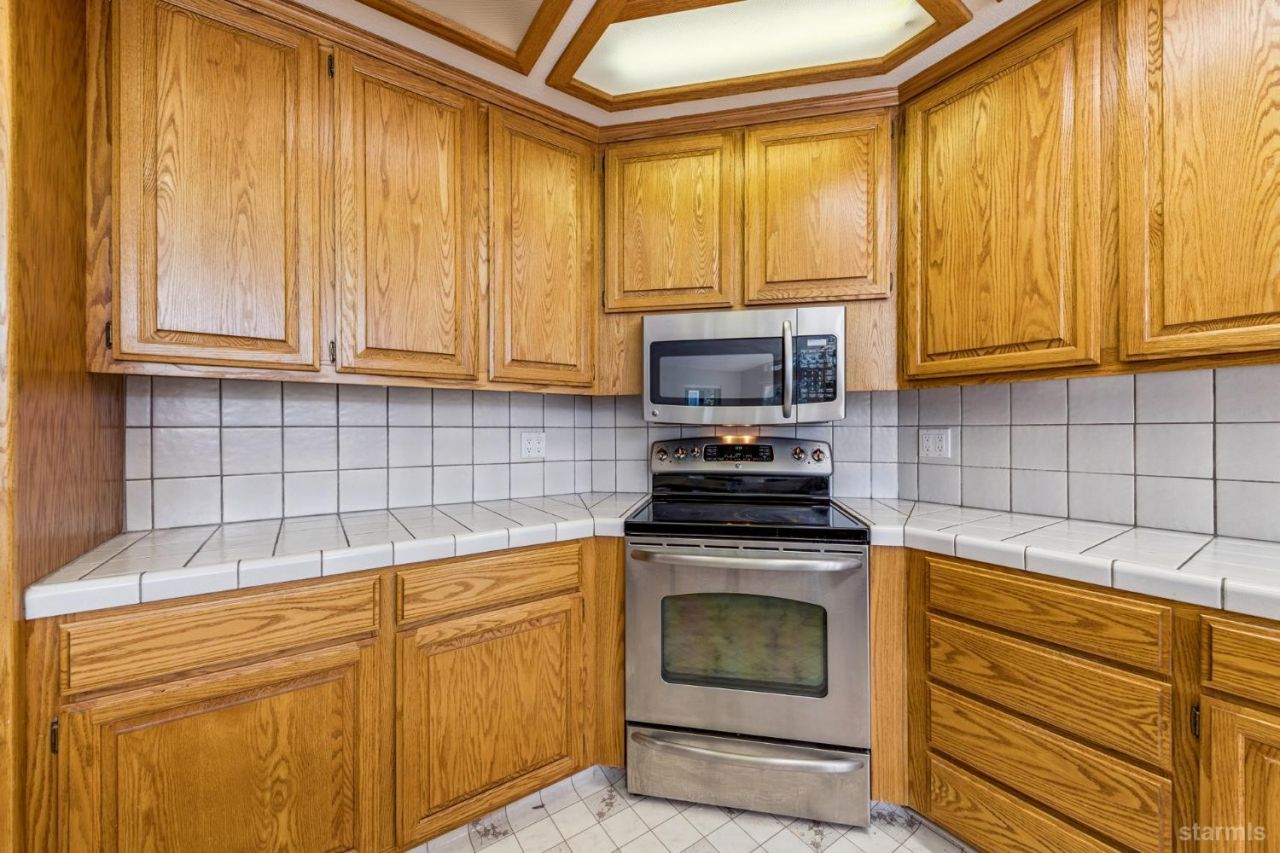 1938 Marconi Way, South Lake Tahoe, CA 96150 Photo