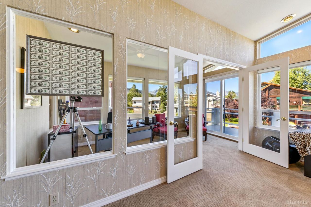 1938 Marconi Way, South Lake Tahoe, CA 96150 Photo