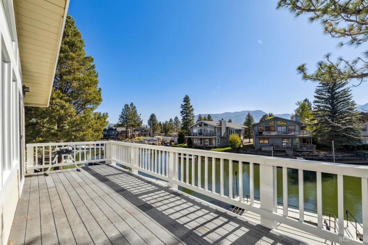 1938 Marconi Way, South Lake Tahoe, CA 96150 Photo