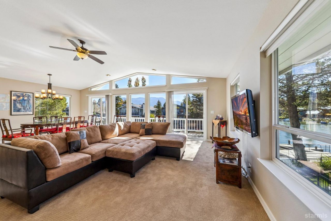 1938 Marconi Way, South Lake Tahoe, CA 96150 Photo