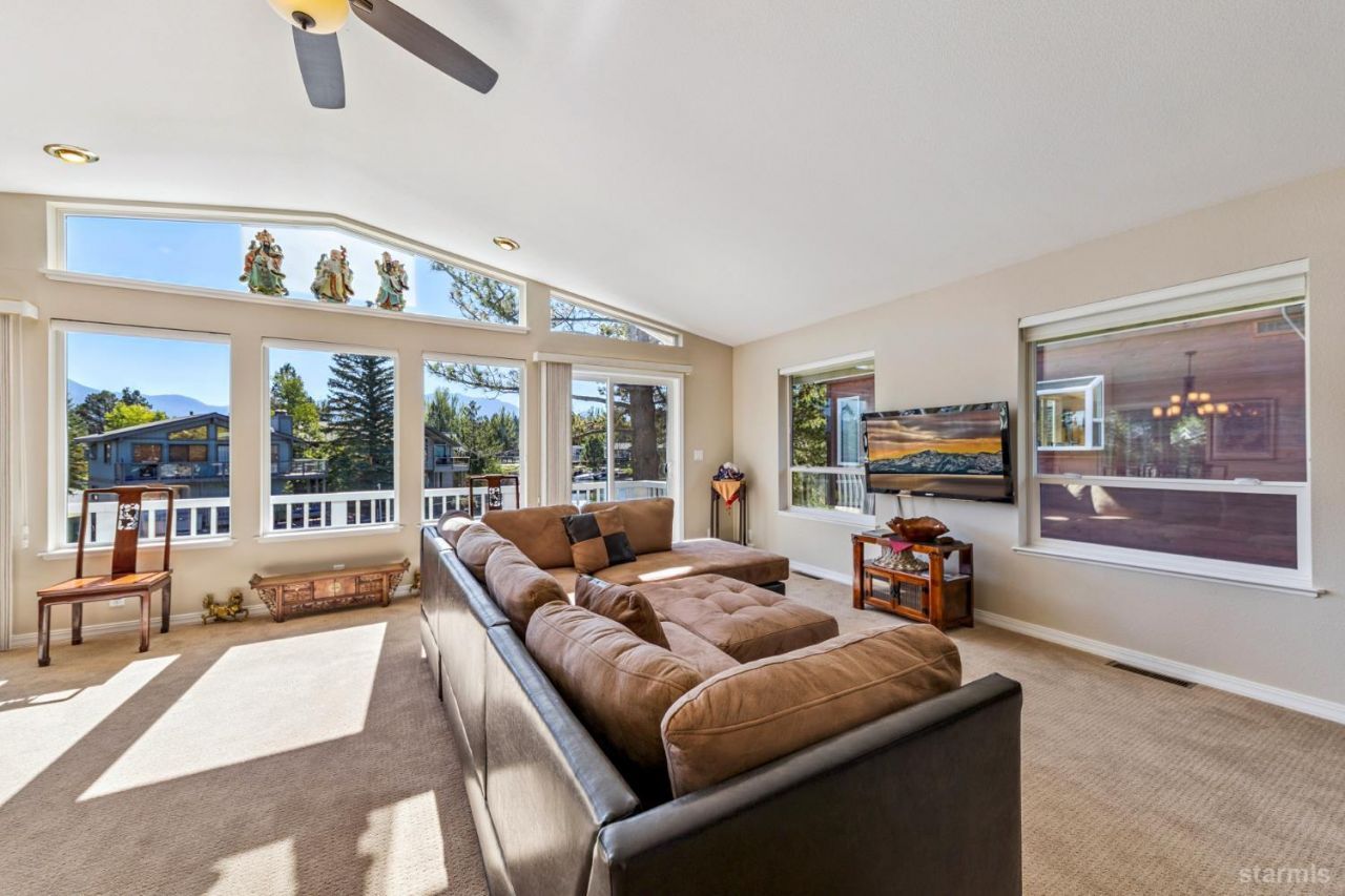 1938 Marconi Way, South Lake Tahoe, CA 96150 Photo