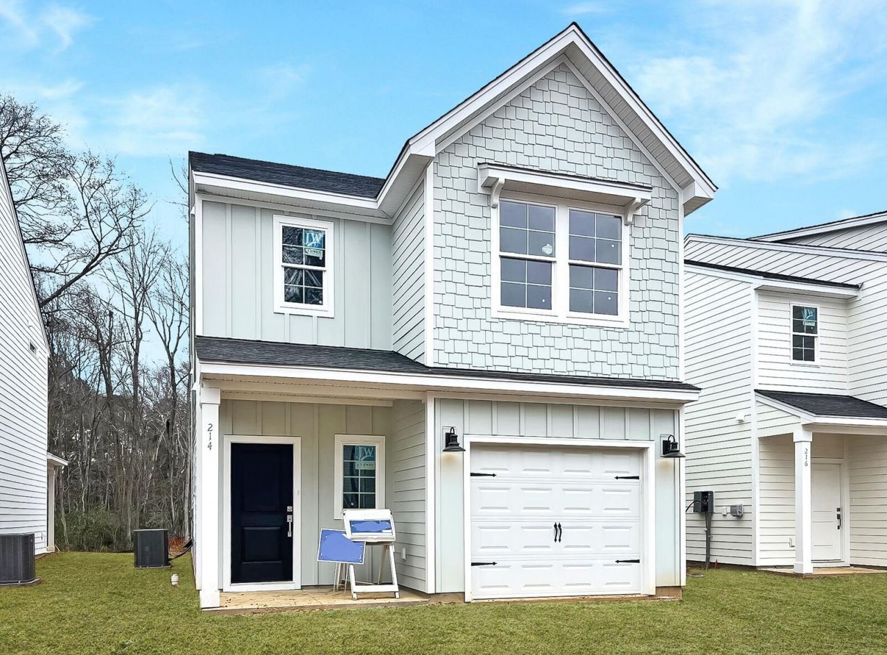 214 Central Creek Drive Photo 1