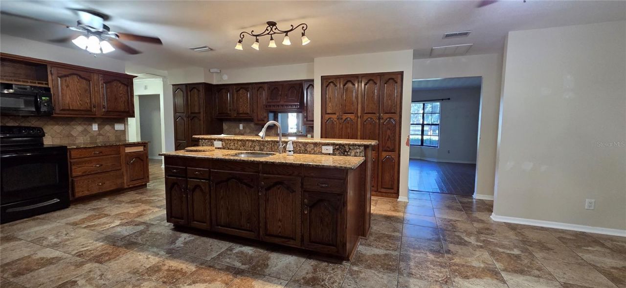 1702 S Miller Road, Valrico, FL 33594 Photo