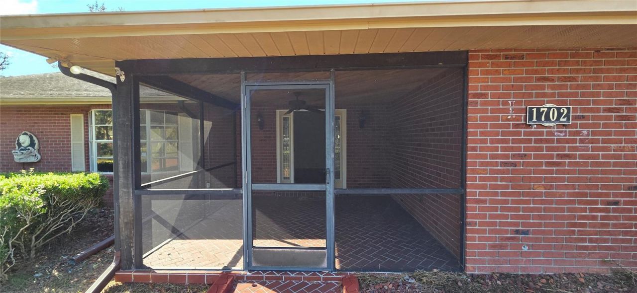 1702 S Miller Road, Valrico, FL 33594 Photo