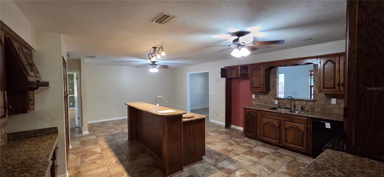 1702 S Miller Road, Valrico, FL 33594 Photo