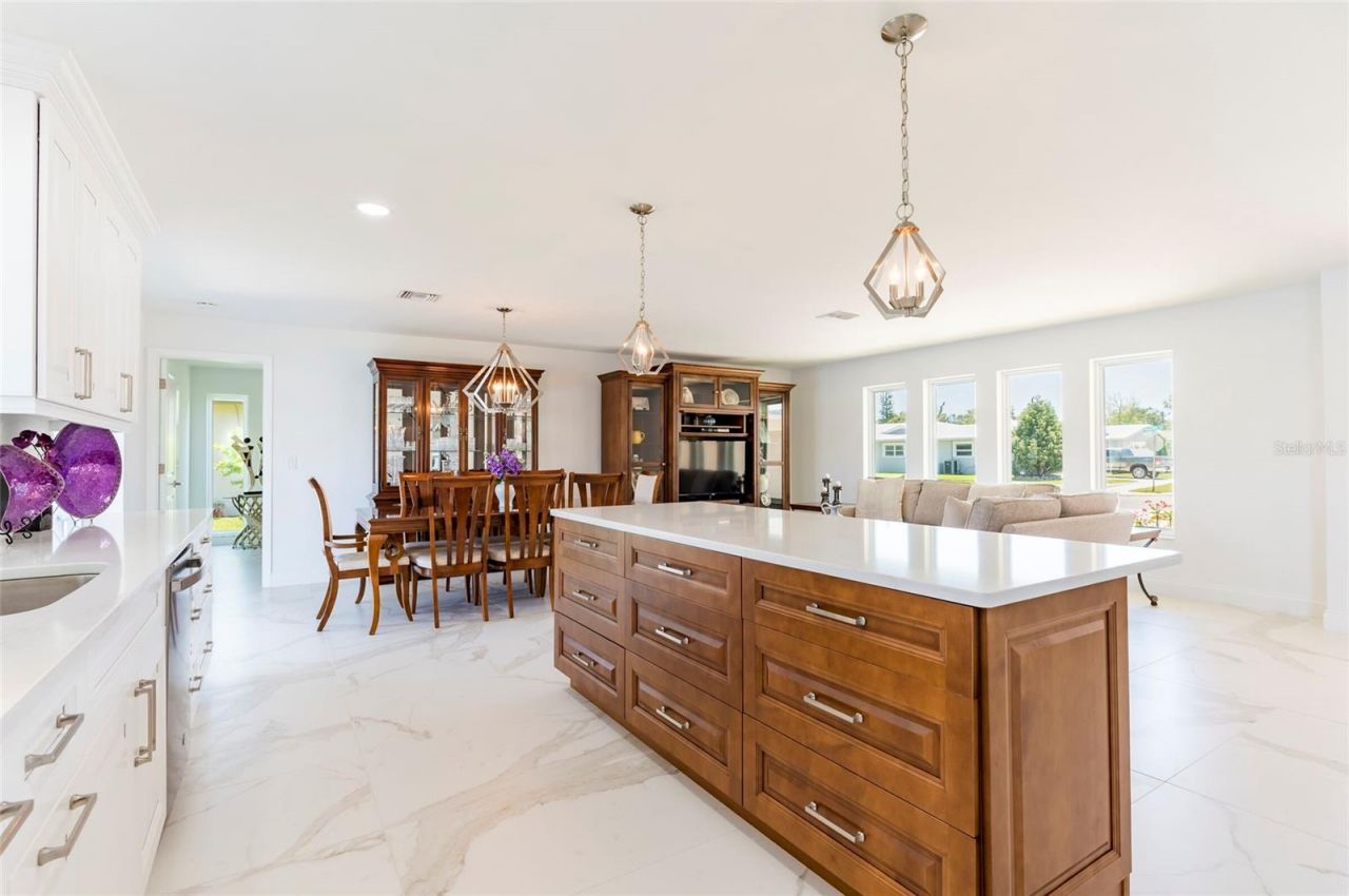 13797 Pinecrest Drive, Largo, FL 33774 Photo