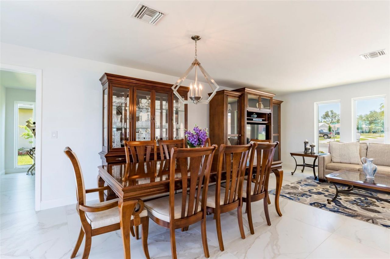 13797 Pinecrest Drive, Largo, FL 33774 Photo