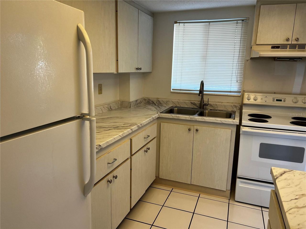 4112 Heron Way, Unit B106, Bradenton, FL 34205 Photo