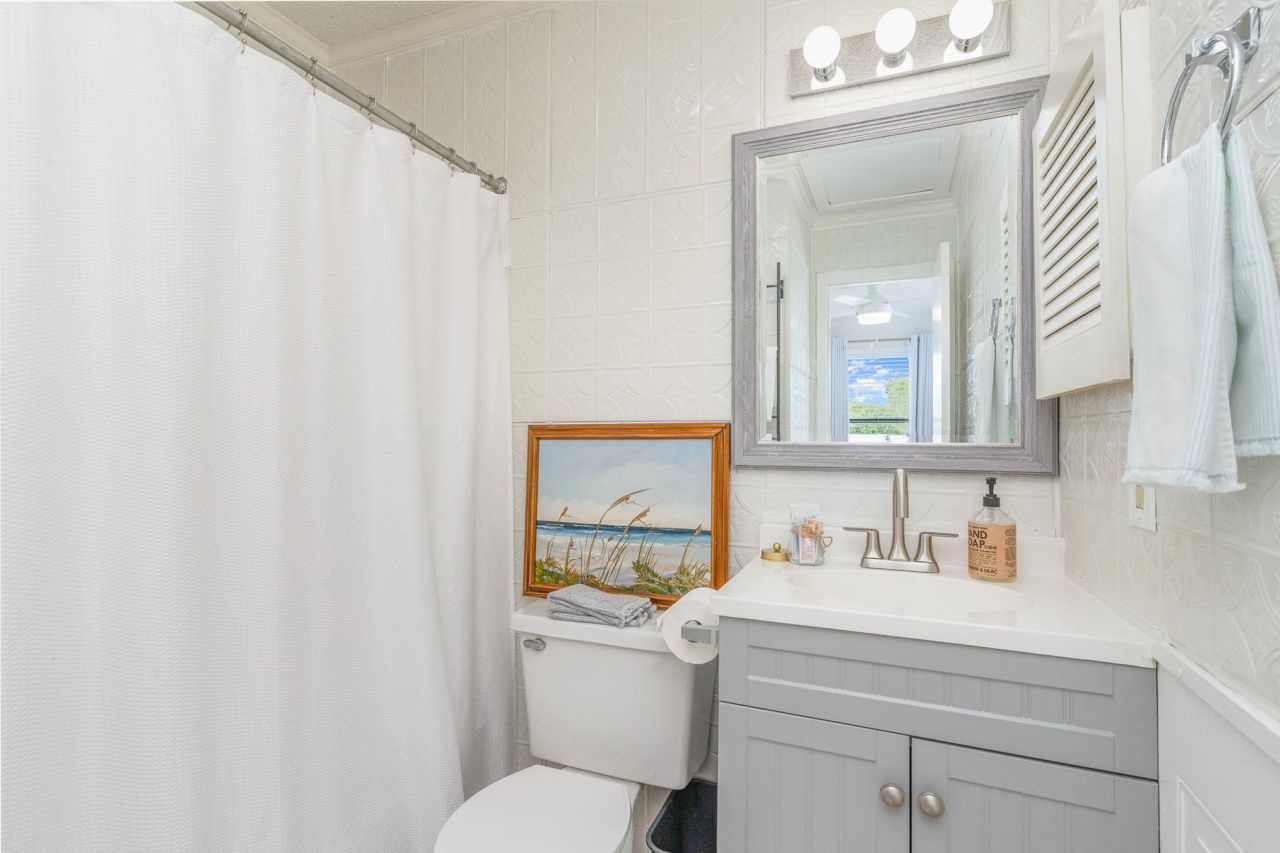 211 Hillside Dr. N Photo 16