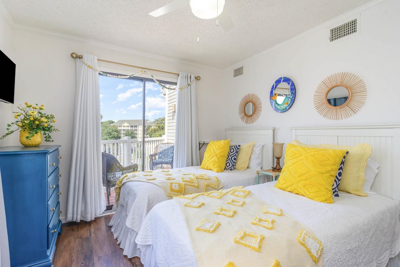 211 Hillside Dr. N Photo 18