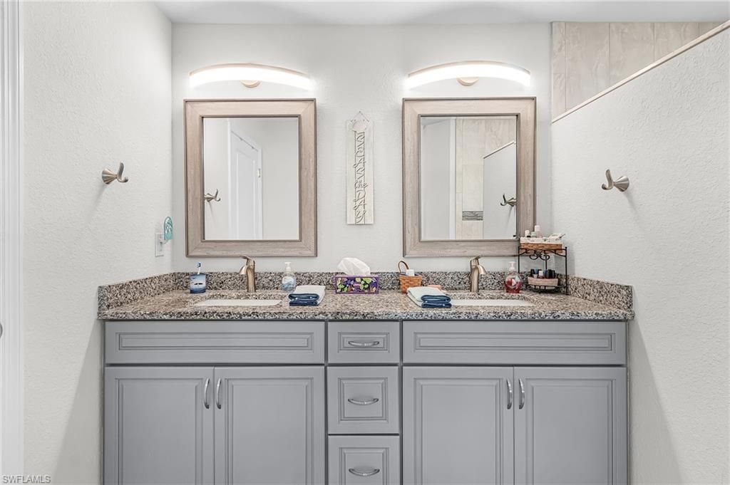 3627 Schooner Ln, Saint James City, FL 33956 Photo