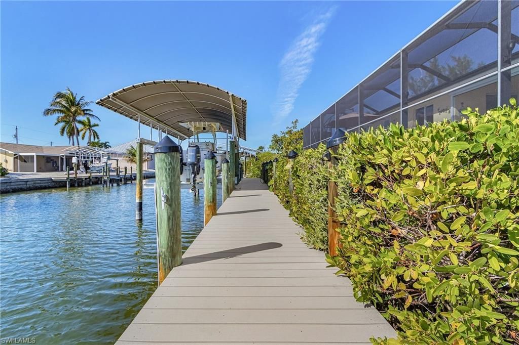 3627 Schooner Ln, Saint James City, FL 33956 Photo