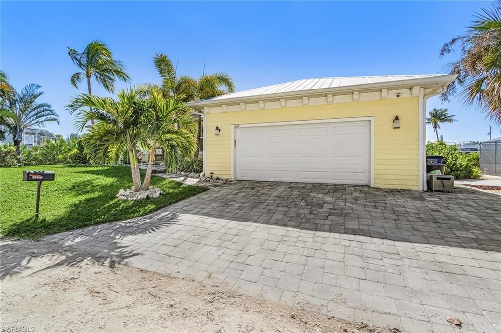 3627 Schooner Ln, Saint James City, FL 33956 Photo