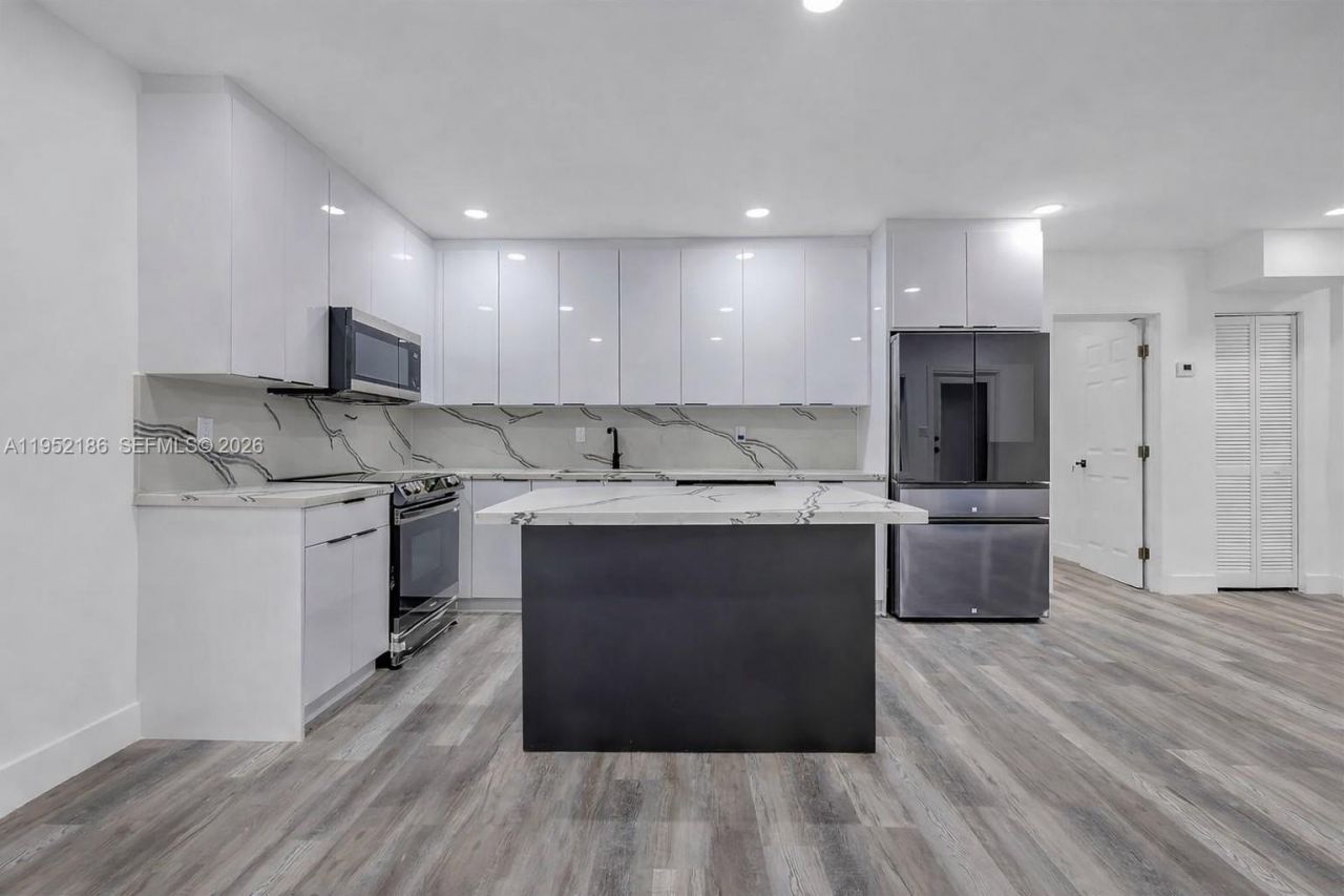 8281 NE 2nd Ct, Miami, FL 33138 Photo