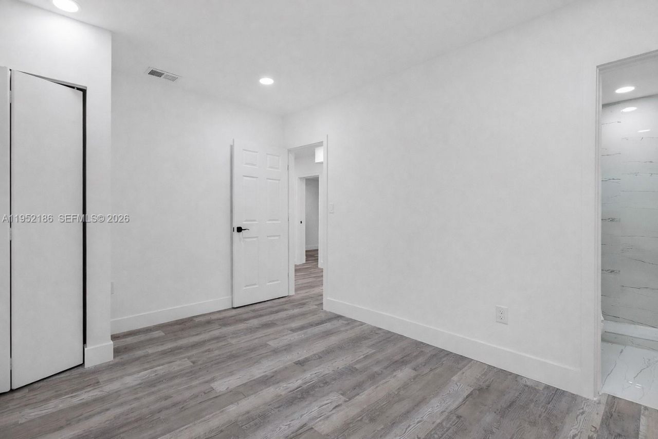 8281 NE 2nd Ct, Miami, FL 33138 Photo