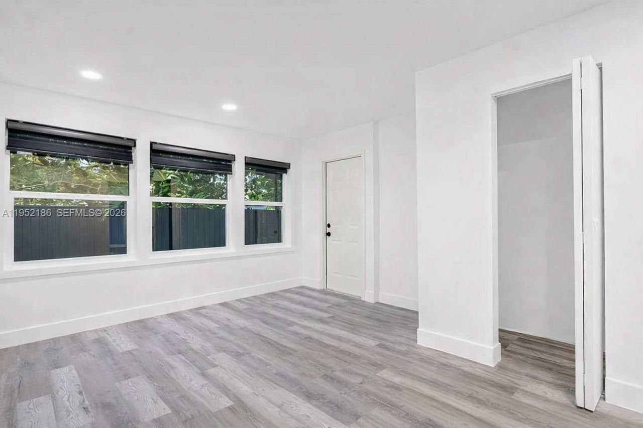 8281 NE 2nd Ct, Miami, FL 33138 Photo