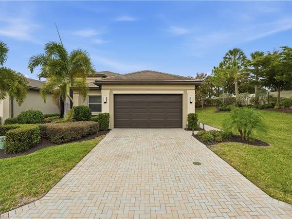 28400 Halton LN, BONITA SPRINGS, FL 34135
