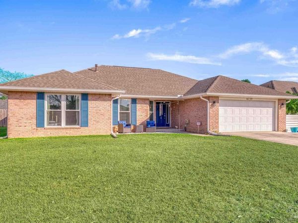 6759 Fort Deposit Dr, Pensacola, FL 32526