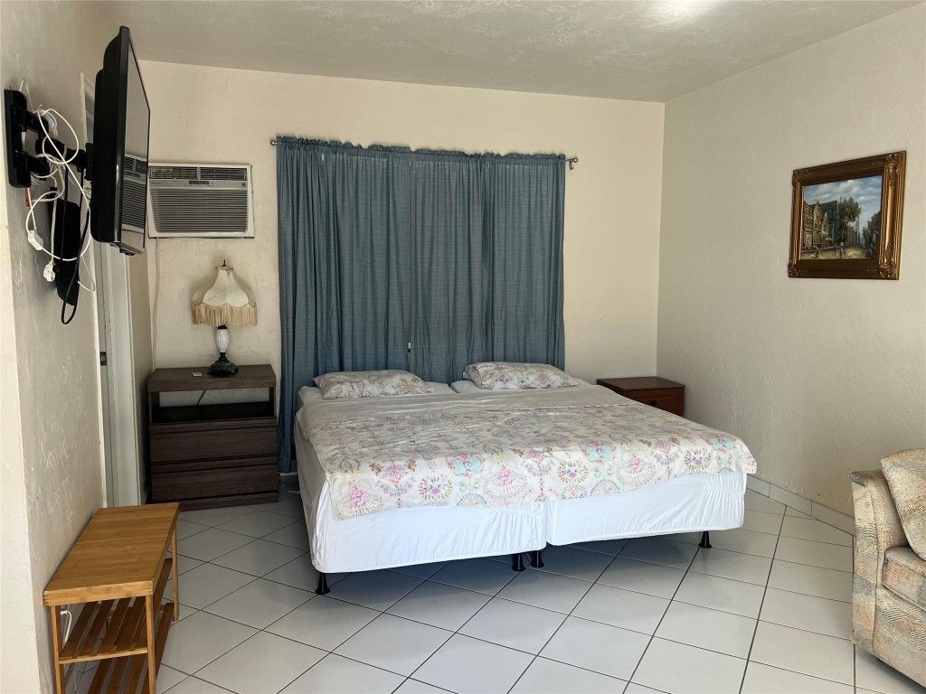 1315 N Ocean Drive, Unit 205, Hollywood, FL 33019 Photo